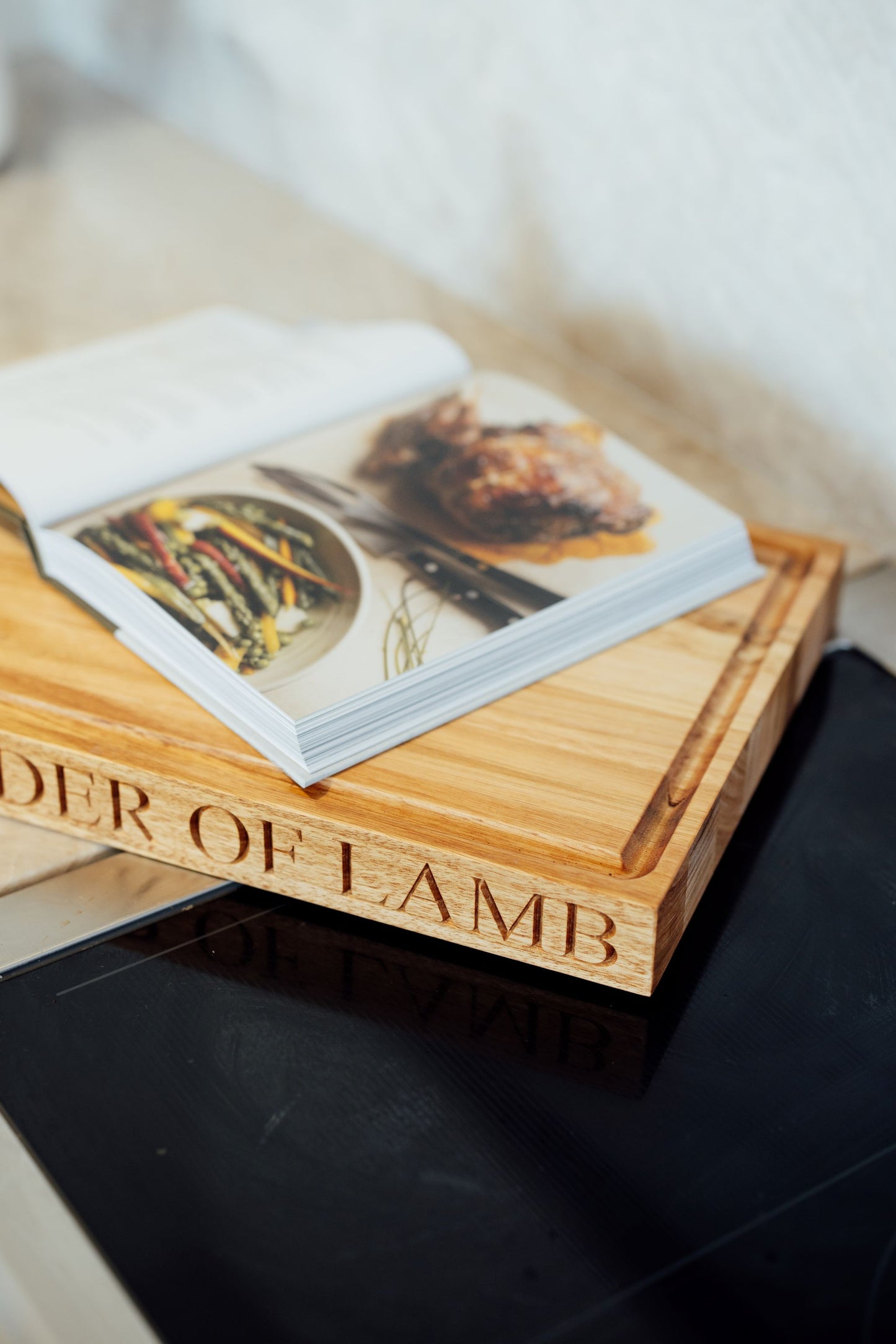 The Homestead Board 'Shoulder of Lamb'